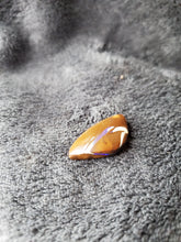 Charger l'image dans la galerie, Opale boulder Australienne cabochon