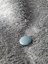 Charger l'image dans la galerie, Opale noire d'Australie cabochon