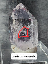 Charger l'image dans la galerie, Quartz/Améthyste Enhydro à inclusions d'Hématite pierre de collection