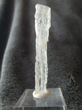 Charger l'image dans la galerie, Quartz à âme du Pakistan pierre de collection
