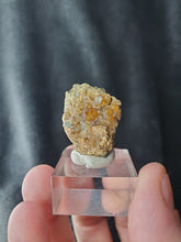 Charger l'image dans la galerie, Grenat Hessonite du Pakistan pierre de collection