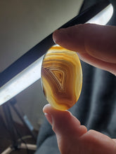Charger l'image dans la galerie, Agate du Botswana cabochon