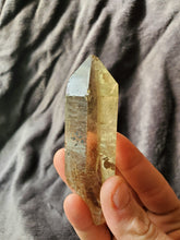 Charger l'image dans la galerie, Quartz Fumé Rutile du Brésil pierre de collection