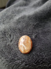 Charger l'image dans la galerie, Pierre de Soleil de Tanzanie cabochon