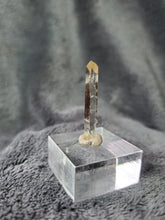 Charger l'image dans la galerie, Citrine naturelle des Alpes pierre de collection