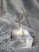 Charger l'image dans la galerie, Citrine naturelle des Alpes pierre de collection