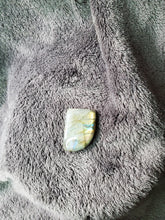 Charger l'image dans la galerie, Labradorite de Madagascar cabochon