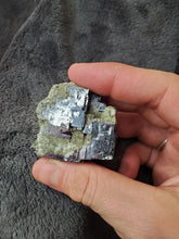 Charger l'image dans la galerie, Galène de Madan Bulgarie pierre de collection