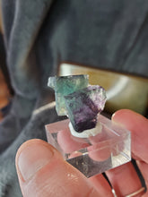 Charger l'image dans la galerie, Fluorite verte - violette de Namibie pierre de collection