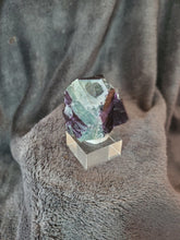 Charger l'image dans la galerie, Fluorite verte - violette de Namibie pierre de collection