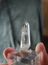 Charger l'image dans la galerie, Quartz à inclusions d'Hématite de Namibie pierre de collection
