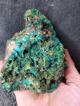 Charger l'image dans la galerie, Dioptase, Mimétite, Wulfénite et Duftite du Congo pierre de collection