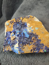Charger l'image dans la galerie, Azurite et Malachite de Cap Garonne France pierre de collection