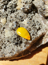 Charger l'image dans la galerie, Cabochon Ambre