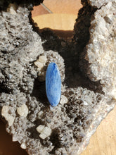 Charger l'image dans la galerie, Cabochon Cyanite