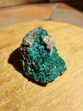 Charger l'image dans la galerie, Dioptase (Congo) pierre de collection