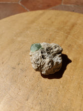 Charger l'image dans la galerie, Grenat Démantoïde (Pakistan) pierre de collection