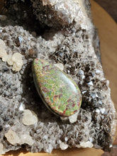 Charger l'image dans la galerie, Cabochon Jaspe sang de dragon