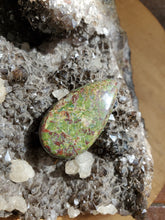 Charger l'image dans la galerie, Cabochon Jaspe sang de dragon