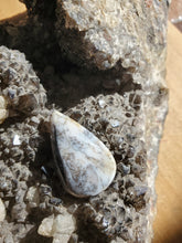 Charger l'image dans la galerie, Cabochon Merlinite