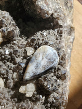 Charger l'image dans la galerie, Cabochon Merlinite