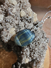 Charger l'image dans la galerie, Collier Oeil de Faucon
