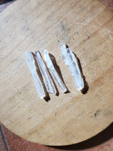 Charger l'image dans la galerie, Quartz Faden pierres brutes