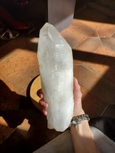 Charger l'image dans la galerie, Quartz pointe 3 kg (Brésil) pierre de collection