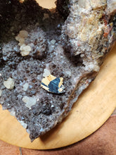 Charger l'image dans la galerie, Rutile sur Hématite (Brésil) pierre de collection