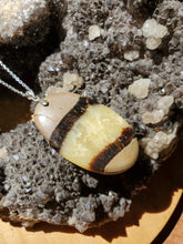 Charger l'image dans la galerie, Collier Septaria