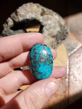Charger l'image dans la galerie, Cabochon Turquoise et Pyrite stabilisé