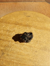 Charger l'image dans la galerie, Vésuvianite (Pakistan) pierre de collection