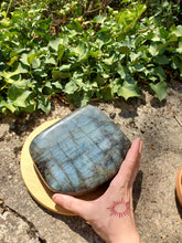 Charger l'image dans la galerie, Labradorite freeform pierre de collection ( 3 KG)
