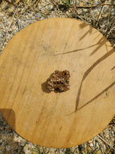 Charger l'image dans la galerie, Baryte (Saint Georges les bains, France) pierre de collection