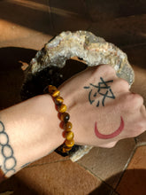 Charger l'image dans la galerie, Bracelet Oeil de Tigre 8 mms