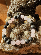 Charger l'image dans la galerie, Bracelet Pierre de Lave et Quartz Rose 8 mms