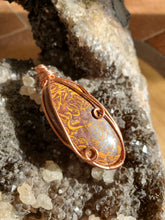 Charger l'image dans la galerie, Jaspe Mariam et cuivre pendentif