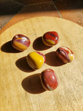Charger l'image dans la galerie, Jaspe Mokaite pierres roulées