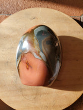 Charger l'image dans la galerie, Jaspe Polychrome freeform (Madagascar) pierre de collection