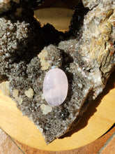 Charger l'image dans la galerie, Cabochon Quartz Rose