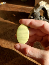 Charger l'image dans la galerie, cabochon Serpentine