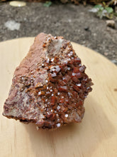 Charger l'image dans la galerie, Vanadinite (Mibladen, Maroc) pierre de collection