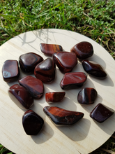 Charger l'image dans la galerie, Oeil de Taureau pierres roulées