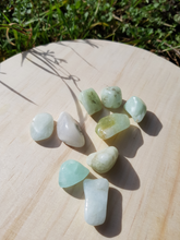 Charger l'image dans la galerie, Aigue Marine Pierres Roulées