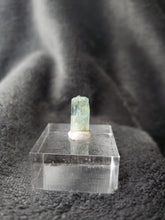 Charger l'image dans la galerie, Aigue Marine du Pakistan pierre de collection
