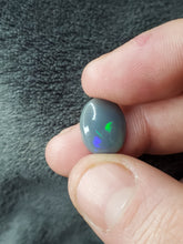 Charger l'image dans la galerie, Opale Dark d'Australie cabochon

