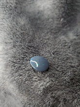 Charger l'image dans la galerie, Opale noire d'Australie cabochon
