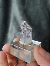 Charger l'image dans la galerie, Quartz/Améthyste Enhydro à inclusions d'Hématite pierre de collection
