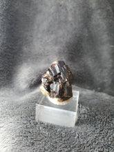 Charger l'image dans la galerie, Vésuvianite du Pakistan pierre de collection
