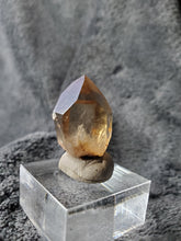Charger l'image dans la galerie, Citrine naturelle du Congo pierre de collection

